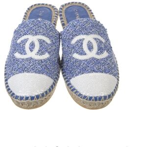 Authentic CHANEL Espadrilles Textured Blue and White .size 41. Usa10.